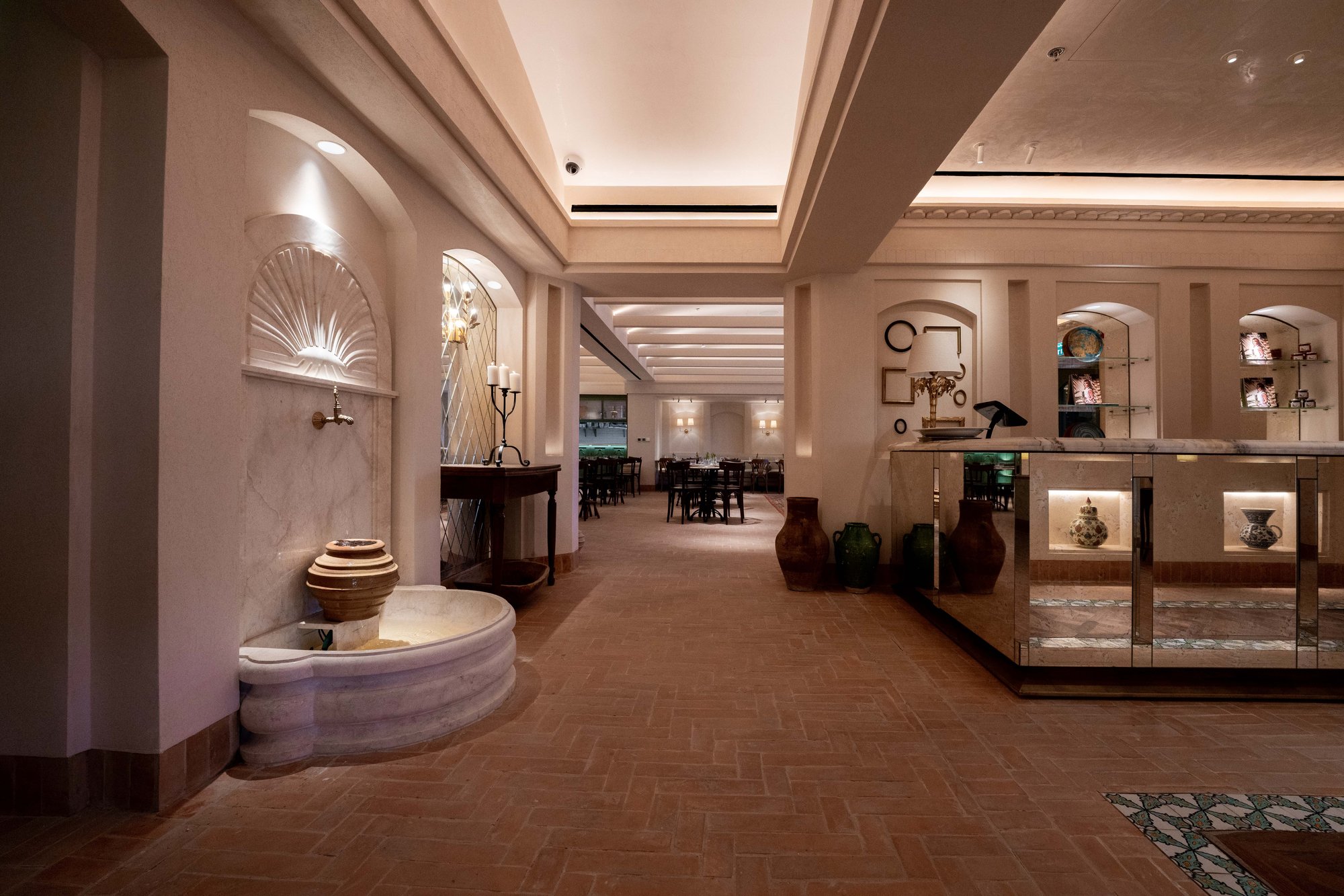 Villa Mamas Riyadh marble fountain and mirrored bar counter